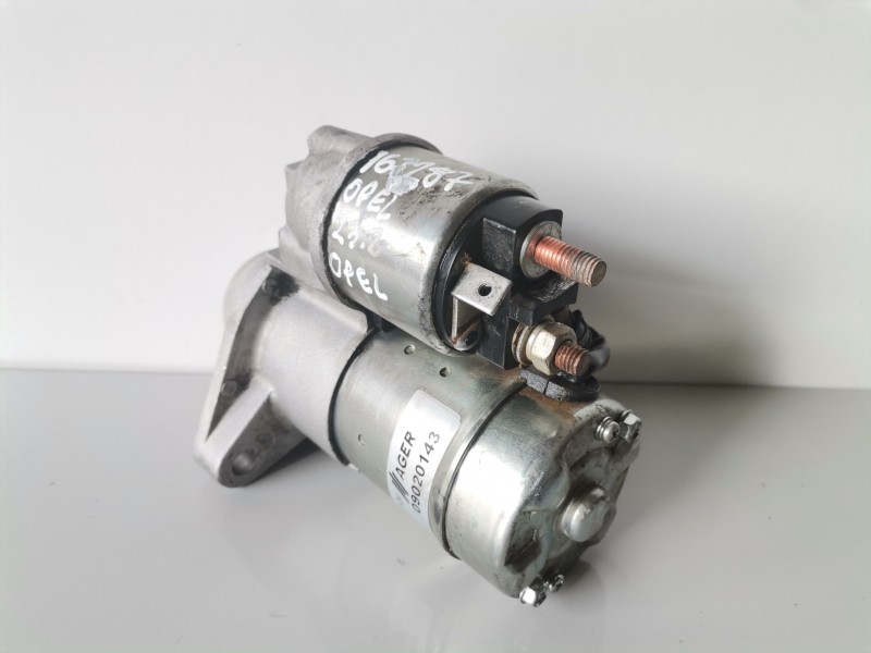 Recambio de motor arranque para opel corsa c y17dt referencia OEM IAM 09020143  