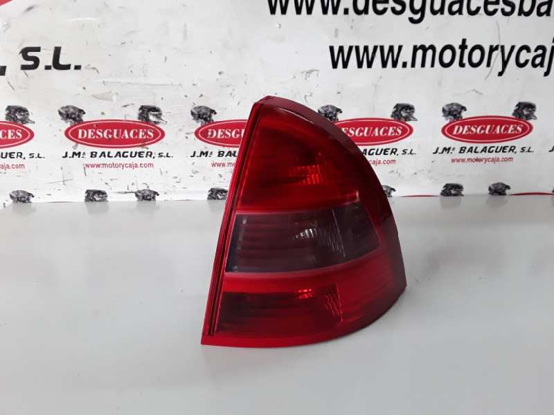 Recambio de piloto trasero derecho para citroen c5 berlina rhr referencia OEM IAM   