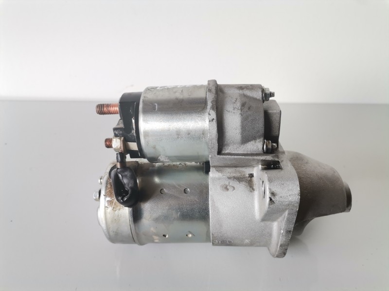 Recambio de motor arranque para opel corsa c y17dt referencia OEM IAM 09020143  