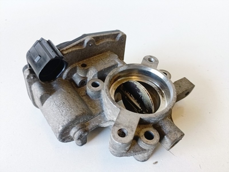 Recambio de caja mariposa para opel corsa d a13dtc referencia OEM IAM 55564247  