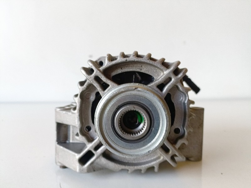 Recambio de alternador para opel corsa d a13dtc referencia OEM IAM LRA03065  