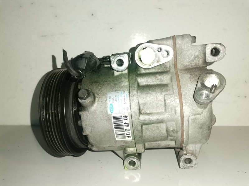 Recambio de compresor aire acondicionado para hyundai i30 (fd) d4fb referencia OEM IAM F500AN8AA03  