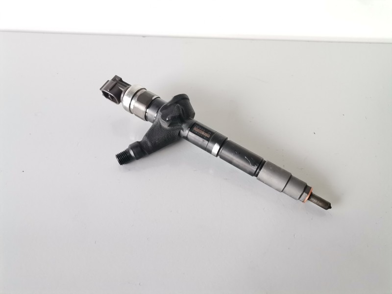 Recambio de inyector para nissan primera berlina (p12) yd22ddt referencia OEM IAM 0950005135  