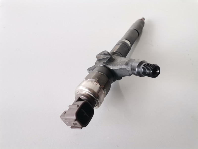 Recambio de inyector para nissan primera berlina (p12) yd22ddt referencia OEM IAM 0950005135  