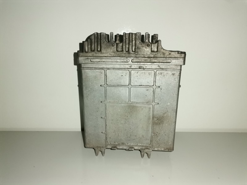Recambio de centralita motor uce para renault kangoo i (f/kc0) f9q780 referencia OEM IAM 0281001878/8200059887  