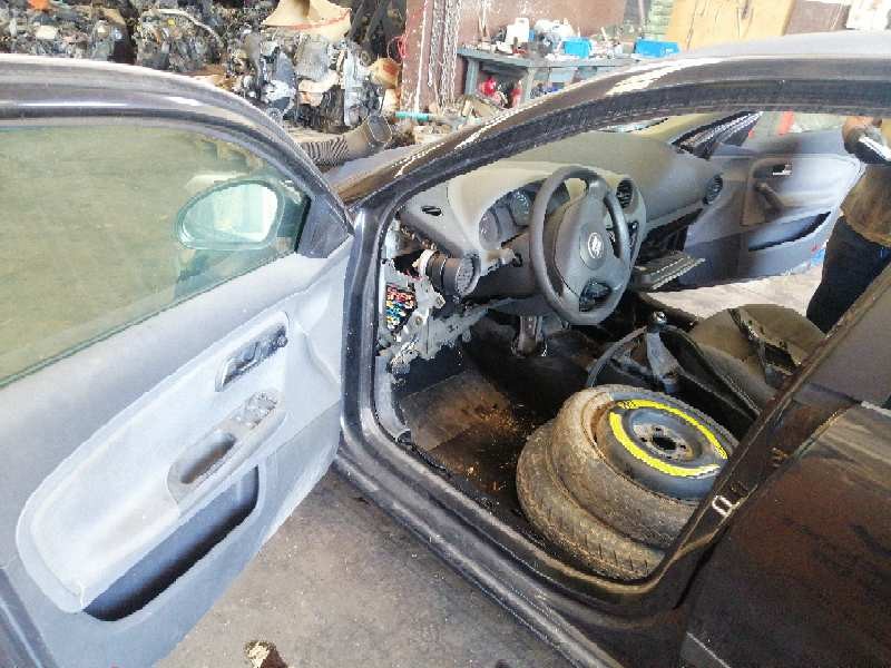 seat cordoba berlina (6l2) del año 2003