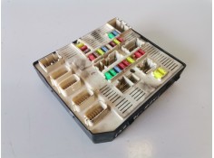 Recambio de caja reles / fusibles para renault megane iii berlina 5p k9k834 referencia OEM IAM 284B60168R  
