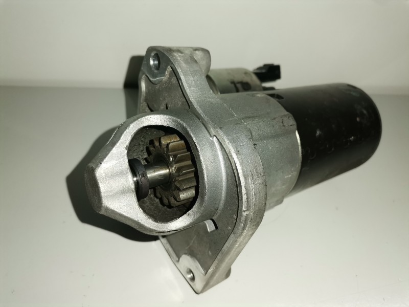 Recambio de motor arranque para citroen ds3 hm01 referencia OEM IAM 9807545980  