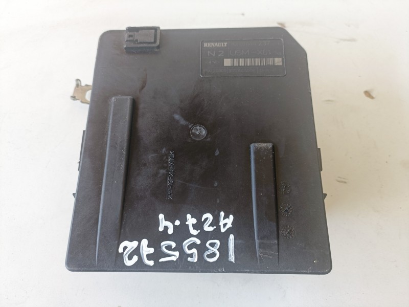 Recambio de caja reles / fusibles para renault kangoo ii (f/kw0) k9k802 referencia OEM IAM 8201044237B  