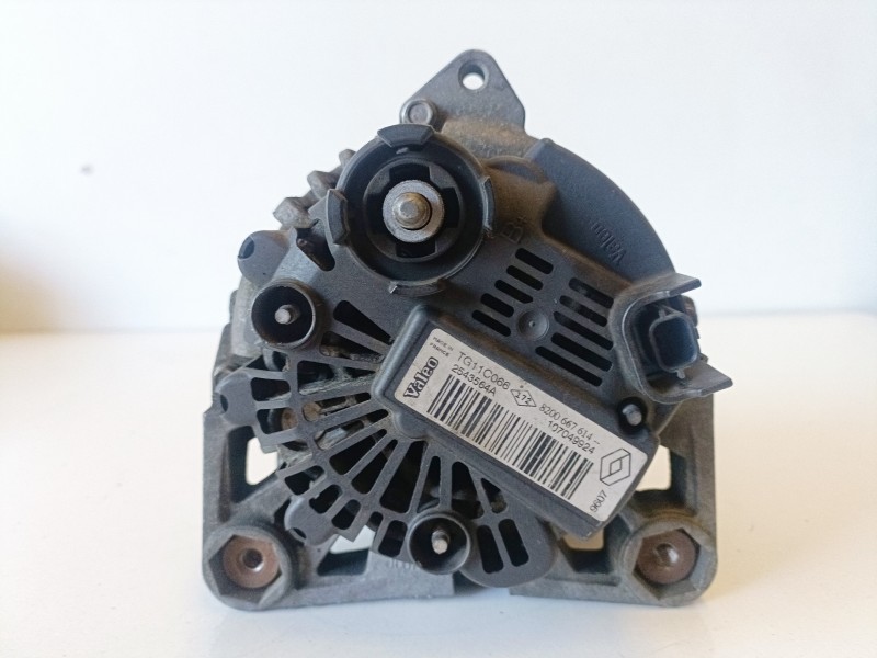 Recambio de alternador para renault scenic ii (jm) k9k732 referencia OEM IAM 8200667614  