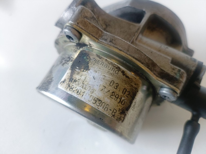 Recambio de depresor freno / bomba vacio para dacia logan 1 k9k792 referencia OEM IAM 8201005306B  