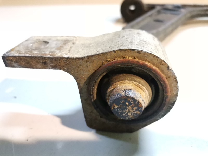 Recambio de brazo suspension inferior delantero derecho para peugeot partner (s2) rhy referencia OEM IAM   