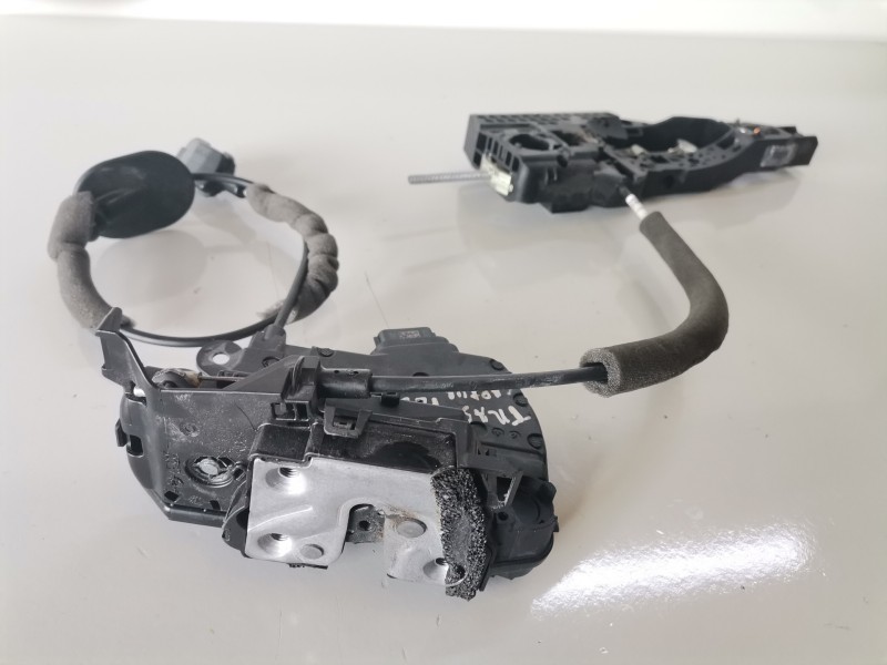 Recambio de cerradura puerta trasera izquierda para renault captur i h5f412 referencia OEM IAM 805034742R  