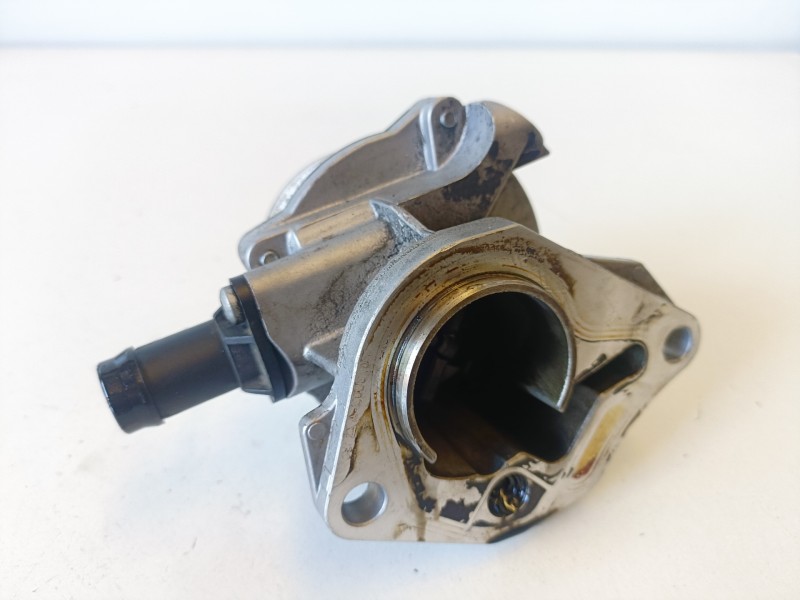 Recambio de depresor freno / bomba vacio para renault scenic ii (jm) k9k732 referencia OEM IAM 8200577807  