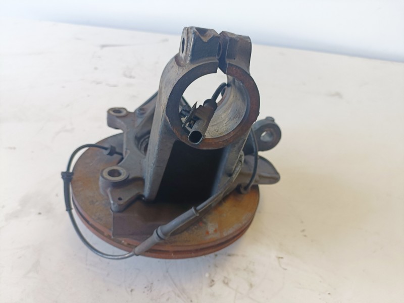 Recambio de mangueta delantera izquierda para citroen jumper furgón 4hv referencia OEM IAM   