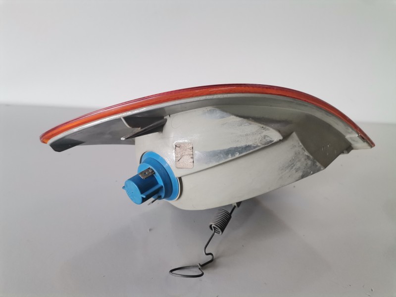 Recambio de piloto delantero derecho para mercedes-benz vito kombi (638) 611980 referencia OEM IAM   