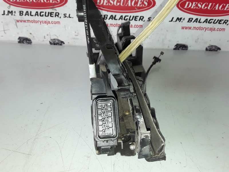 Recambio de cerradura puerta delantera izquierda para ford focus berlina (cap) g8da referencia OEM IAM 3M5AR21813ER  