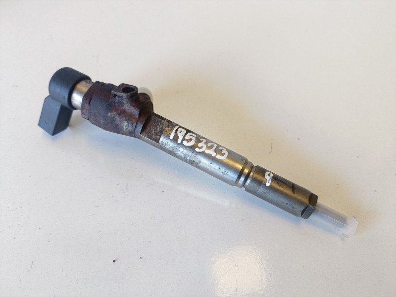 Recambio de inyector para renault scenic ii (jm) k9k732 referencia OEM IAM 8200380253  