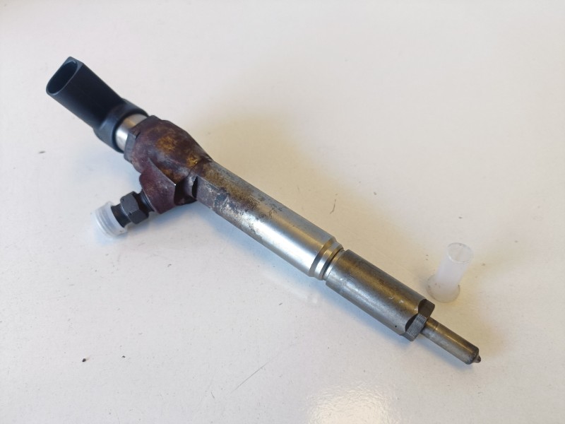 Recambio de inyector para renault scenic ii (jm) k9k732 referencia OEM IAM 8200380253  