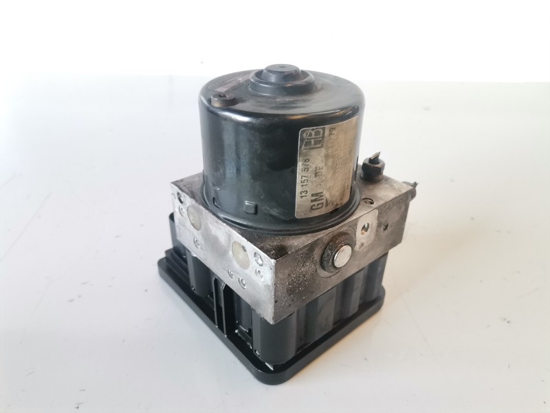 Recambio de abs para opel astra h berlina z19dth referencia OEM IAM 13157578/10096005183  
