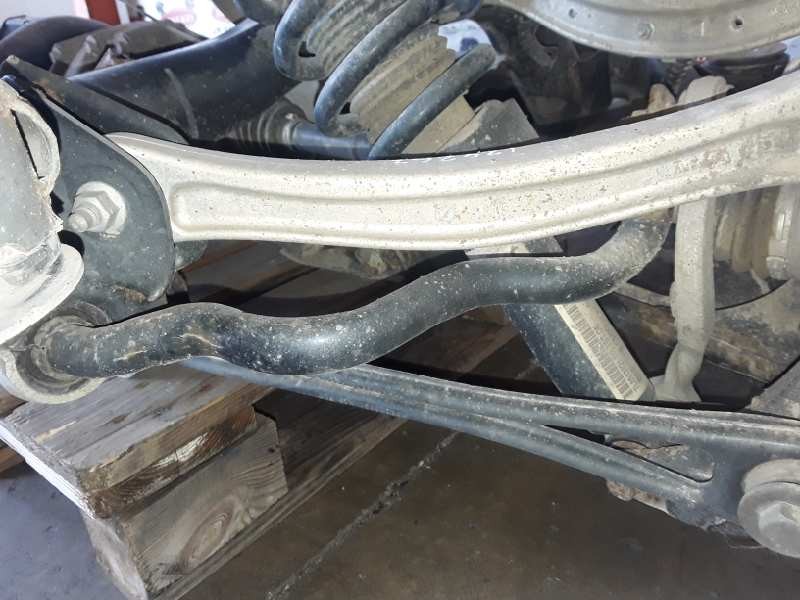 Recambio de barra estabilizadora trasera para audi q7 (4l) bug referencia OEM IAM 7L0511025B  