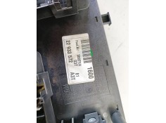 Recambio de caja reles / fusibles para opel insignia berlina a20dt referencia OEM IAM 22933572   2