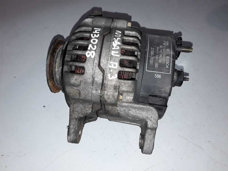 Recambio de alternador para nissan terrano ii (r20) td27ti referencia OEM IAM 0123310051/231007F001  