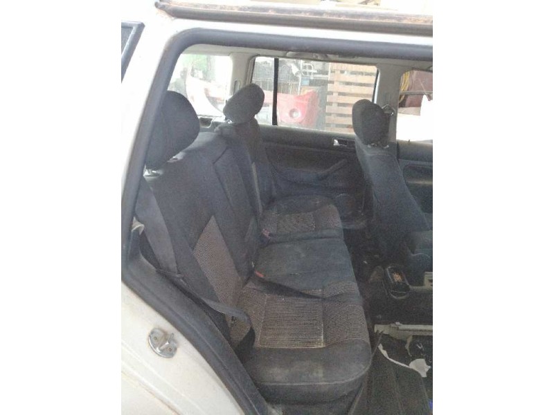volkswagen golf iv variant (1j5)(05.1999) del año 2000
