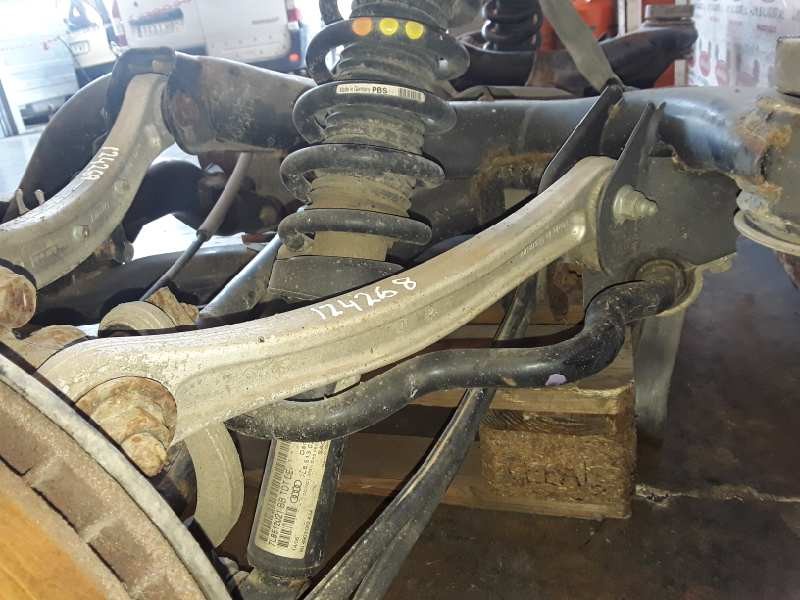 Recambio de brazo suspension superior trasero izquierdo para audi q7 (4l) bug referencia OEM IAM   