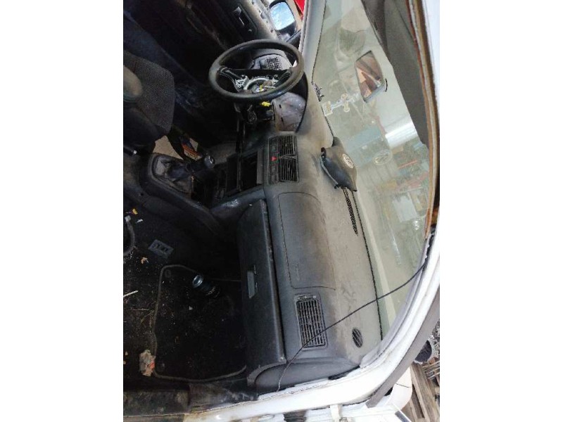 volkswagen golf iv variant (1j5)(05.1999) del año 2000