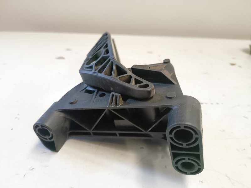Recambio de pedal acelerador para opel astra h berlina z19dth referencia OEM IAM 9202341  