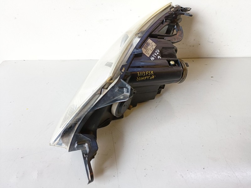 Recambio de faro derecho para citroen jumpy rhk referencia OEM IAM 89901160  