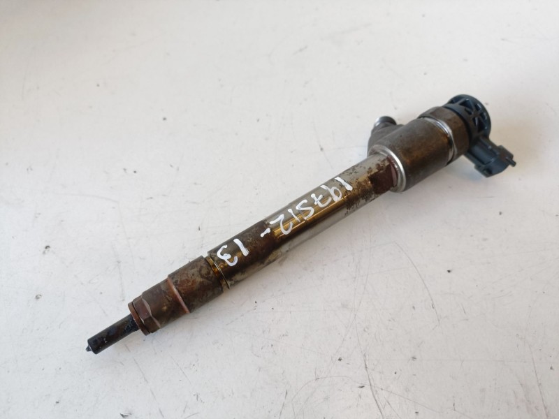 Recambio de inyector para opel combo life e yh01 referencia OEM IAM 0445110749  