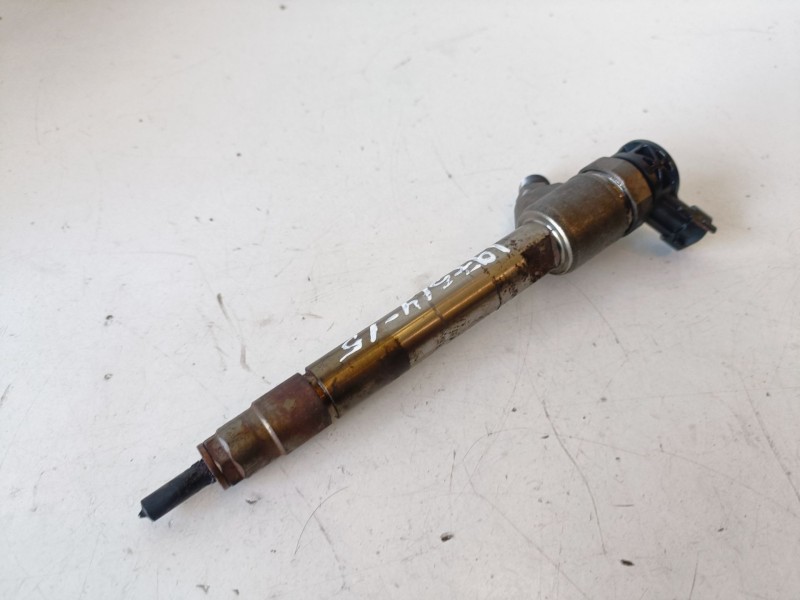 Recambio de inyector para opel combo life e yh01 referencia OEM IAM 0445110749  