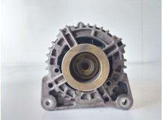 Recambio de alternador para renault clio iii d4f740 referencia OEM IAM 0124425037 / 8200390675  