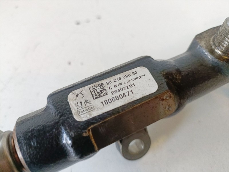 Recambio de rampa inyectora para opel combo life e yh01 referencia OEM IAM 9821399680  