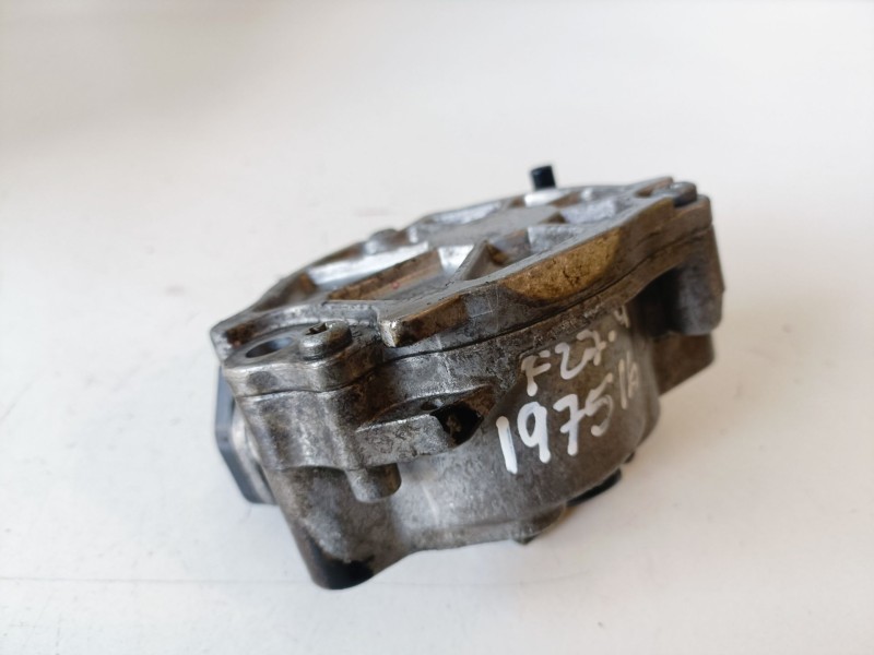 Recambio de depresor freno / bomba vacio para opel combo life e yh01 referencia OEM IAM 2A0103E  