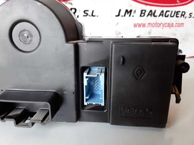 Recambio de mando climatizador para renault megane ii berlina 3p f9q800 referencia OEM IAM 8200344840  