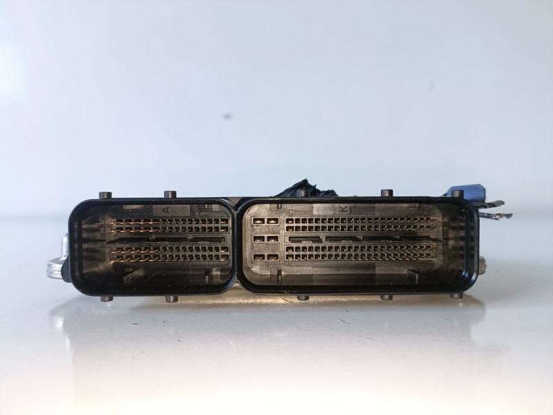 Recambio de centralita motor uce para audi a4 berlina (8k2) caga referencia OEM IAM 0281014235  