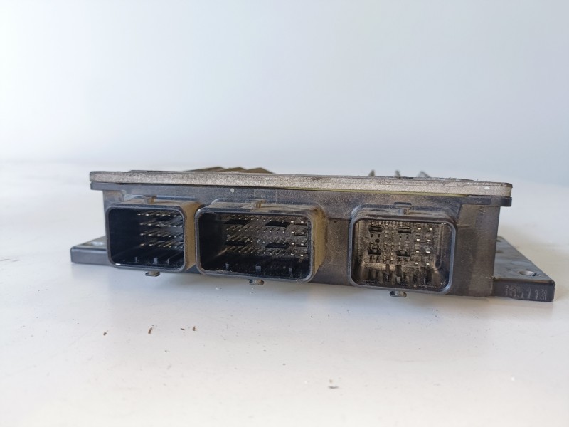 Recambio de centralita motor uce para renault kangoo ii (f/kw0) k9k802 referencia OEM IAM 8200911560/8201112294  