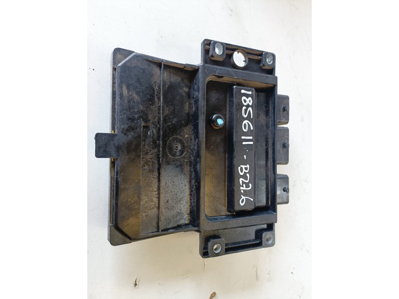 Recambio de centralita motor uce para renault kangoo ii (f/kw0) k9k802 referencia OEM IAM 8200911560/8201112294  