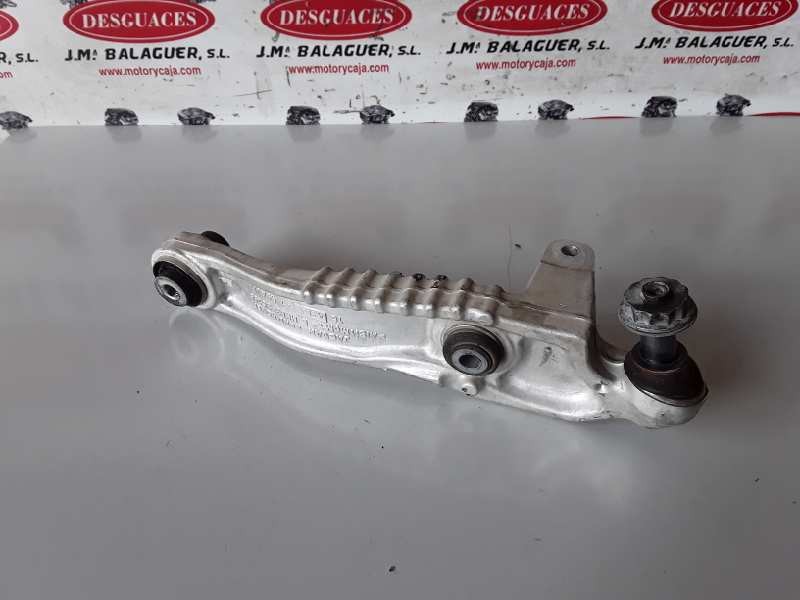 Recambio de brazo suspension inferior delantero izquierdo para jaguar f-pace 204dtd referencia OEM IAM HK833C255  