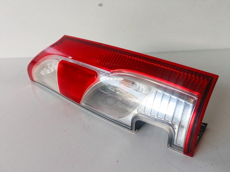 Recambio de piloto trasero derecho para renault kangoo ii (f/kw0) k9k608 referencia OEM IAM 265559212R  