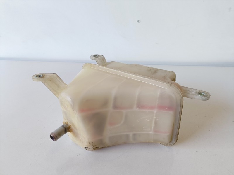 Recambio de deposito expansion para toyota land cruiser (j12) 1kdftv referencia OEM IAM   