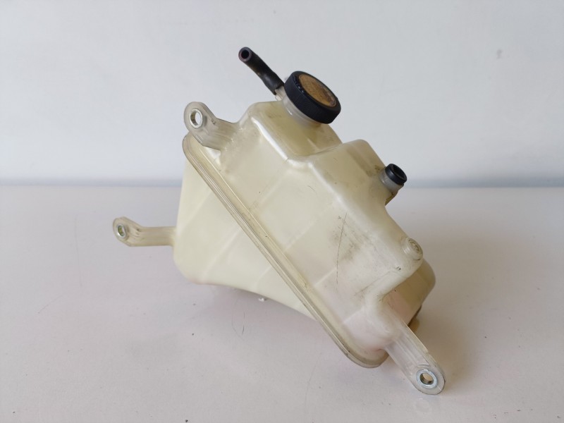 Recambio de deposito expansion para toyota land cruiser (j12) 1kdftv referencia OEM IAM   