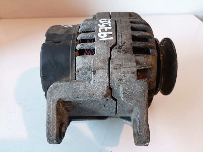 Recambio de alternador para nissan terrano ii (r20) td27 referencia OEM IAM 0123310033  