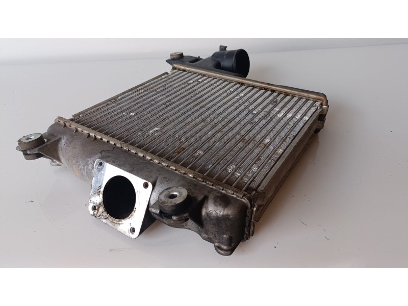 Recambio de intercooler para toyota land cruiser (j12) 1kdftv referencia OEM IAM 1270000720  