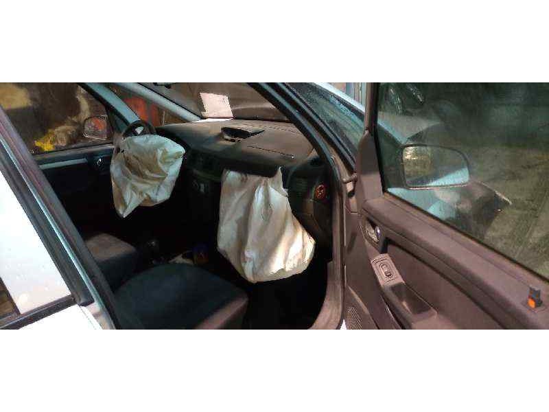 opel meriva del año 2006