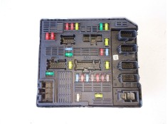 Recambio de caja reles / fusibles para renault latitude m9r824 referencia OEM IAM 284B60738R  