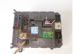 Recambio de caja reles / fusibles para citroen c5 berlina rhz referencia OEM IAM 9645352980  